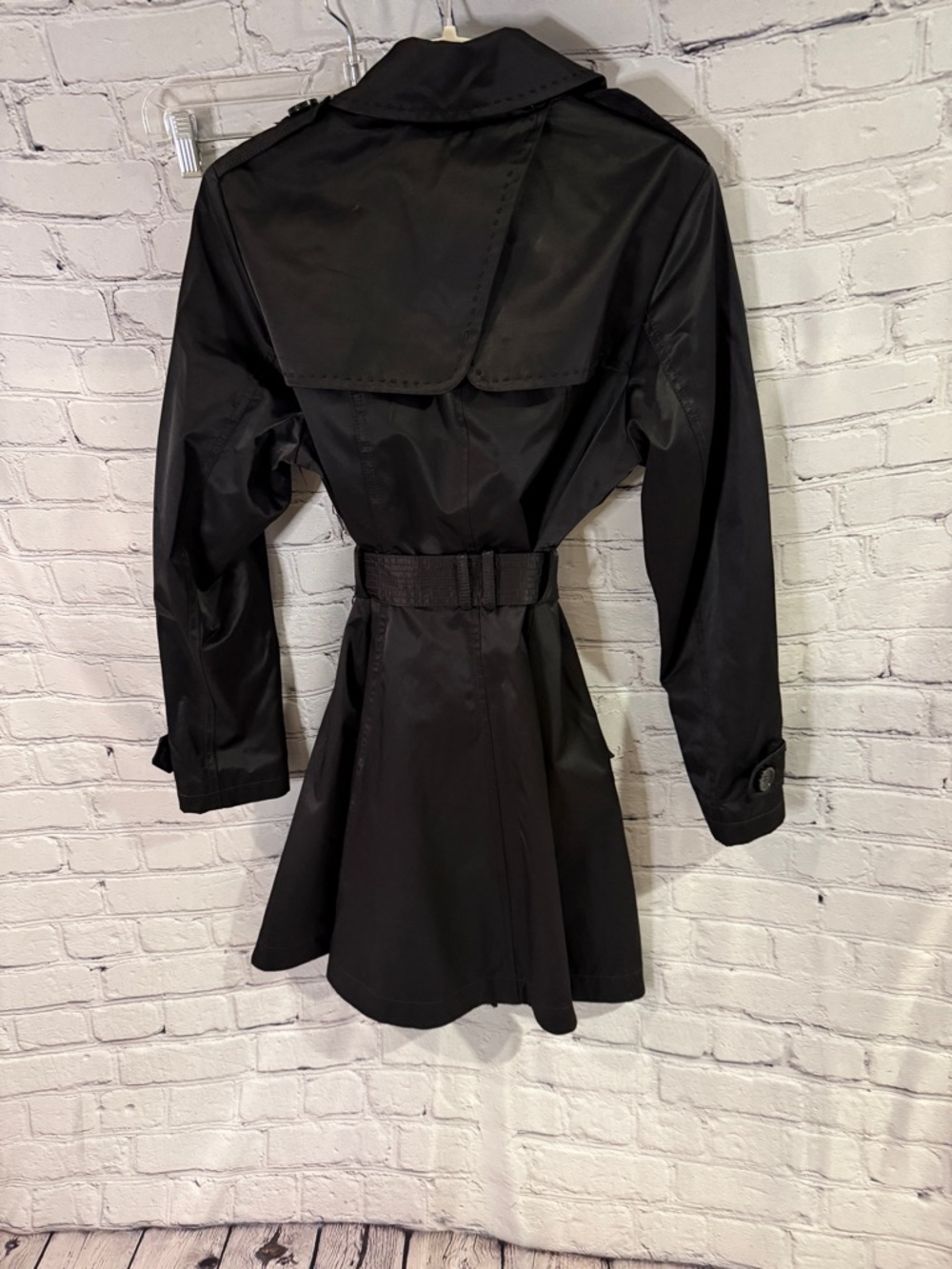 Jones New York Black Trench Coat Ribbon Detail with Belt - Picture 3 of 4